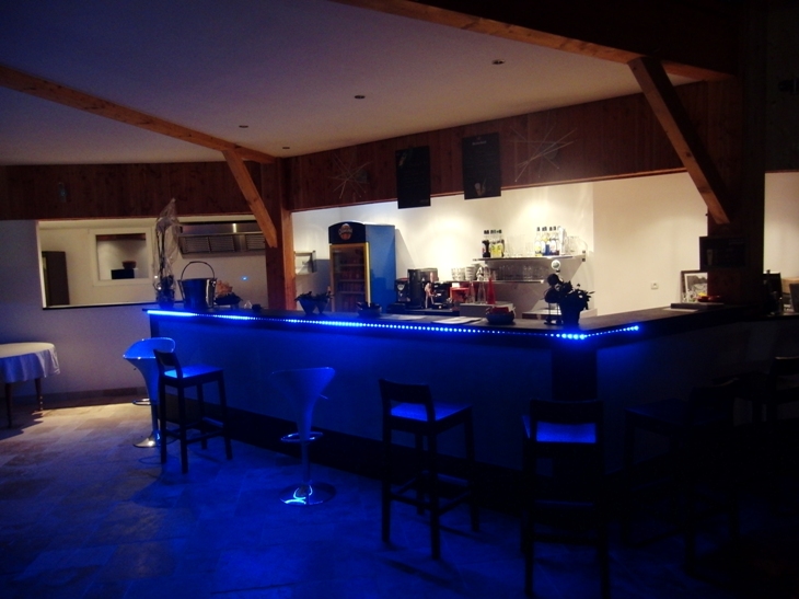 bar